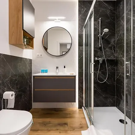Luksusowy Apartament Nad Balatonem Apartamento